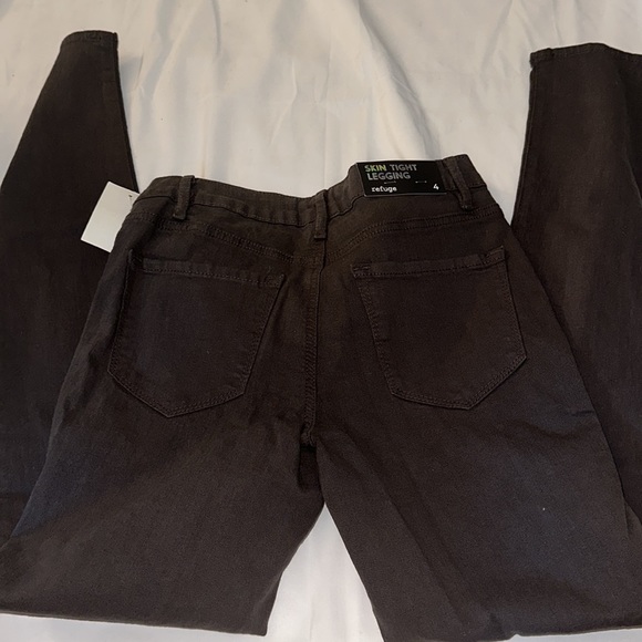 Skin Tight Legging - Picture 3 of 3